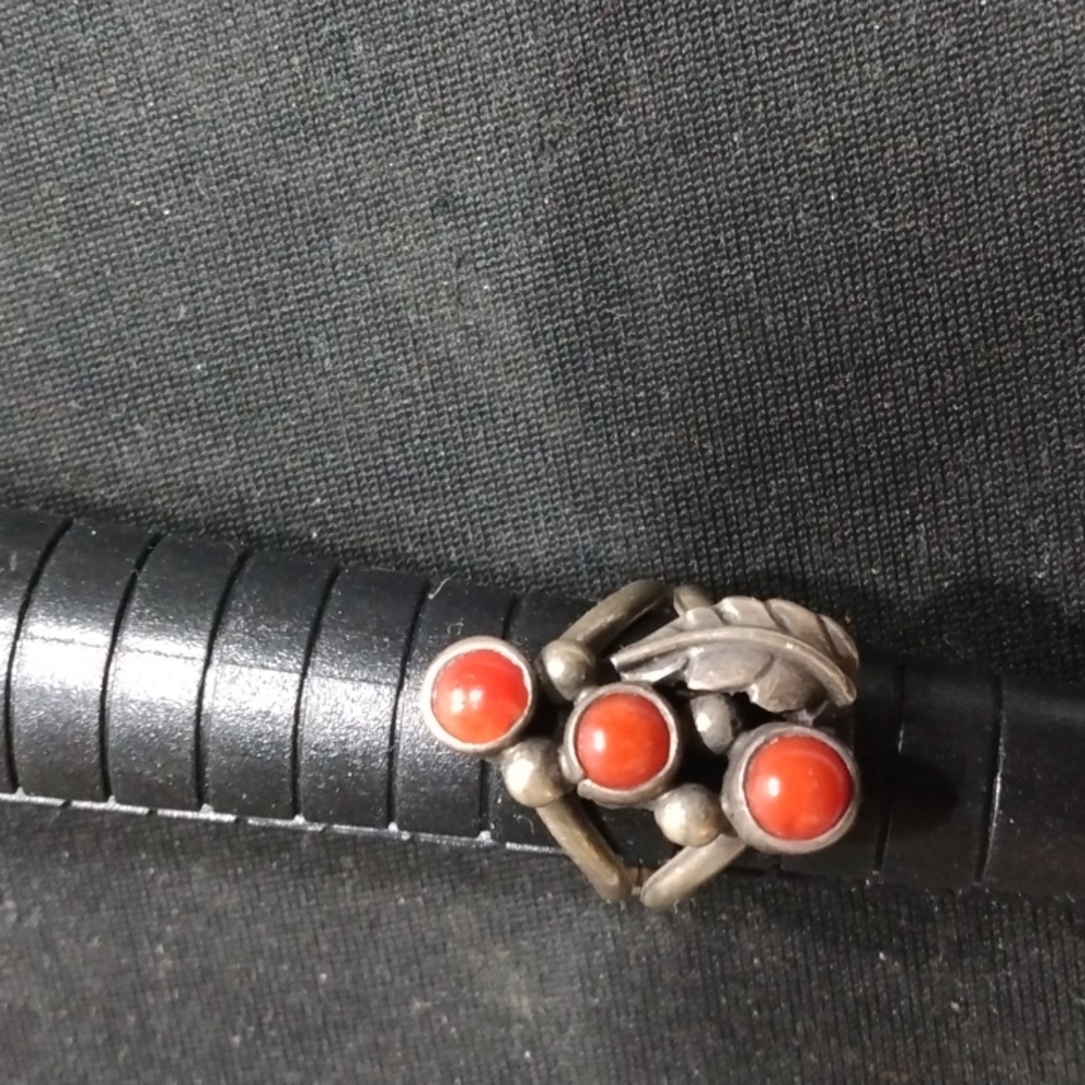 Native American Style Ring - Picture 4 of 4